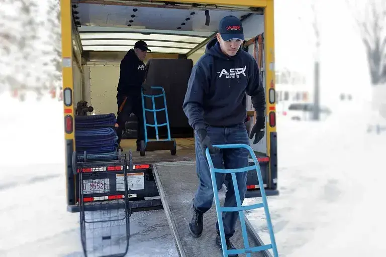 Edmonton local mover with moving truck